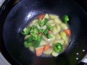 西兰花炒土豆块