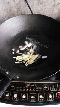 好吃的酸菜鱼虾做法图解4)
