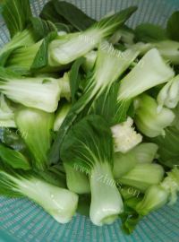 特色美食蒜香小白菜做法图解2)