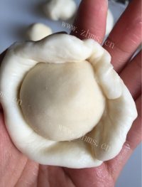 自制苏式豆沙月饼做法图解3)