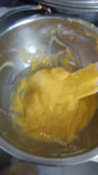 自己做的奶油草莓蛋糕卷做法图解6)