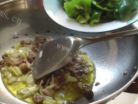 家常菜青椒炒肉做法图解9)