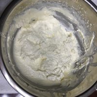 可口的双色慕斯流心蛋糕做法图解23)
