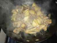 营养丰富的鸡肉炖土豆做法图解13)