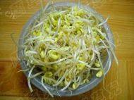 酸辣黄豆芽做法图解1)