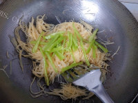 美味营养的醋溜土豆丝做法图解5)