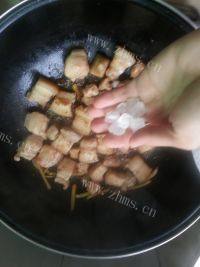 豆角干红烧肉做法图解6)