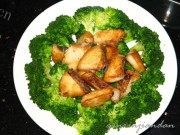 自制银鳕鱼西兰花沙拉做法图解3)