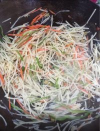 色香味俱全的酸辣土豆丝做法图解5)