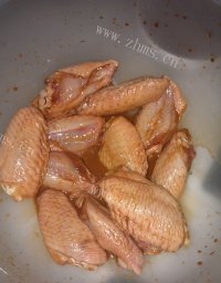 美味的干锅鸡翅做法图解1)