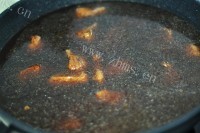 美味的胡萝卜焖羊肉做法图解6)