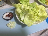 五味俱全的手撕包菜做法图解1)