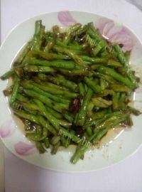 美味的酱爆缸豆做法图解5)