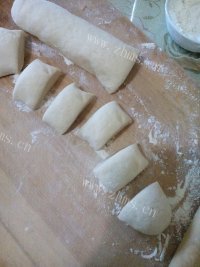 美味的麦蒿大包子做法图解8)