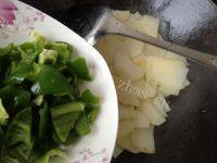 「DIY美食」青椒土豆片做法图解7)