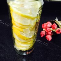 满口清香的柠檬水做法图解7)