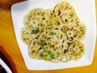 家常菜炒莲藕片