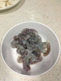 家庭版虾仁豆腐做法图解2)