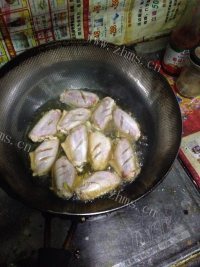 美味营养的蚝油鸡翅做法图解2)