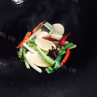 红烧带鱼做法图解4)