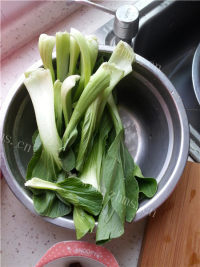 口感不错的青菜牛肉面做法图解2)