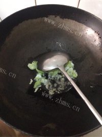 香喷喷的清炒菜花做法图解4)