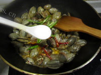 营养豆瓣辣炒蛤蜊的做法图解八