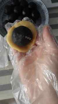 芝麻月饼做法图解4)