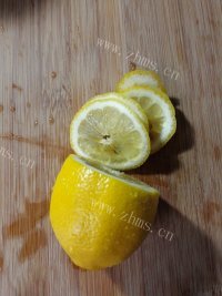 美味的腐乳豆豉蒸鸡做法图解3)