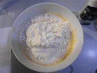 「DIY美食」戚风蛋糕卷做法图解5)