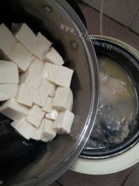 简单版鲫鱼豆腐汤做法图解7)