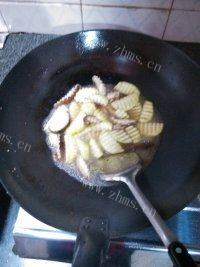 家常菜佛手瓜炒肉做法图解6)