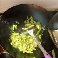 美味的豆角焖面做法图解7)