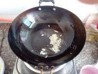 家常菜芹菜炒千张做法图解5)