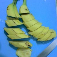 简单的煎香蕉做法图解2)