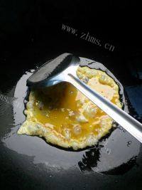 外婆做的什锦炒饭做法图解4)