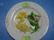 荷兰豆炒腊味做法图解3)