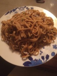 色泽鲜亮的武汉热干面做法图解7)