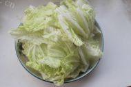 家庭版酸辣大白菜做法图解1)