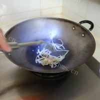 美味的老友粉做法图解2)