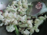 家常菜肉末菜花做法图解5)