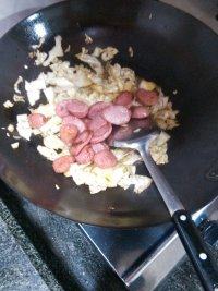 家常菜香肠炒包菜