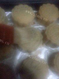质嫩的广式五仁月饼做法图解12)