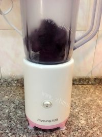 美味的紫薯饭团做法图解3)