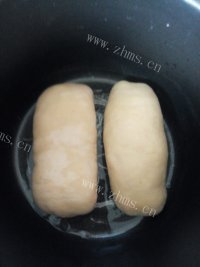 电饭锅椰枣面包做法图解15)