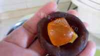 美味的蛋黄豆沙月饼做法图解8)