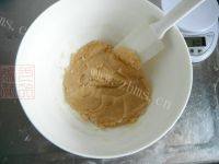 自制广式莲蓉月饼做法图解4)