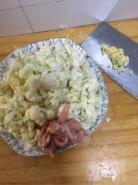 自制菜花炒肉做法图解1)