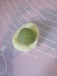 自制抹茶蛋黄酥做法图解2)