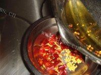 家常菜雪里蕻炒黄豆做法图解7)